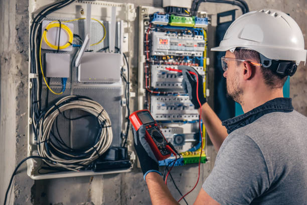 Best Circuit Breaker Repair  in Lake City, IA